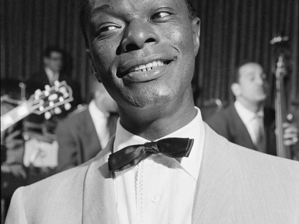 Nat King Cole – ‘Pretend’